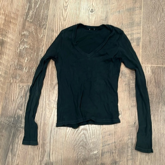 Brandy Melville Women’s Green Long Sleeve One Size - Picture 1 of 4